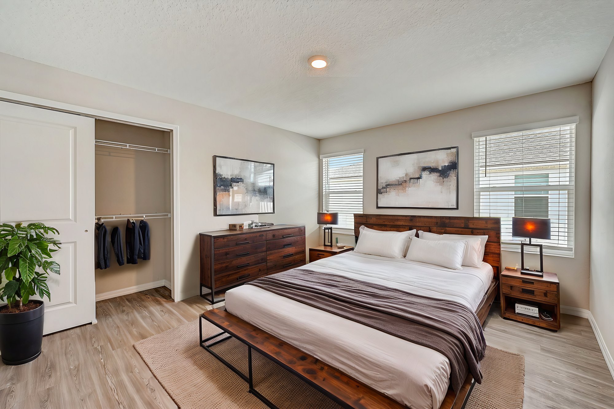 Hood-Rd-101-018 - Bedroom - Industrial - 29